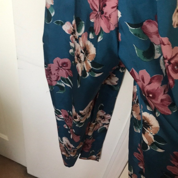 Floral print jumpsuit (size xs) from Zara - Picture 3 of 5